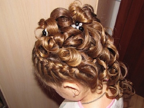 Samyye krasivyye pricheski i strizhki dlya devochek 2026 - 2026 (204)