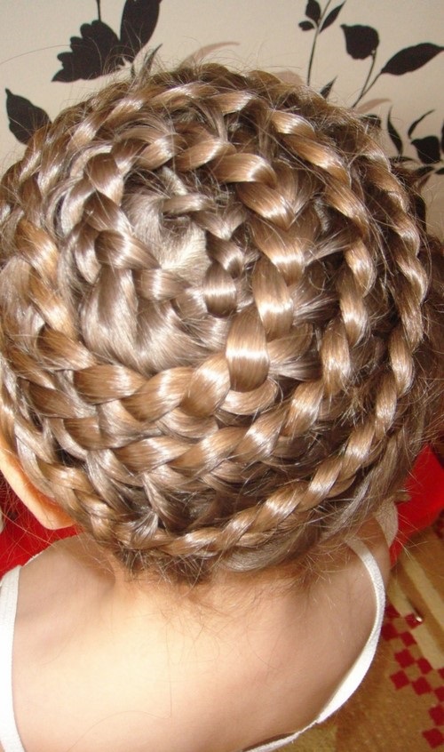 Samyye krasivyye pricheski i strizhki dlya devochek 2026 - 2026 (240)