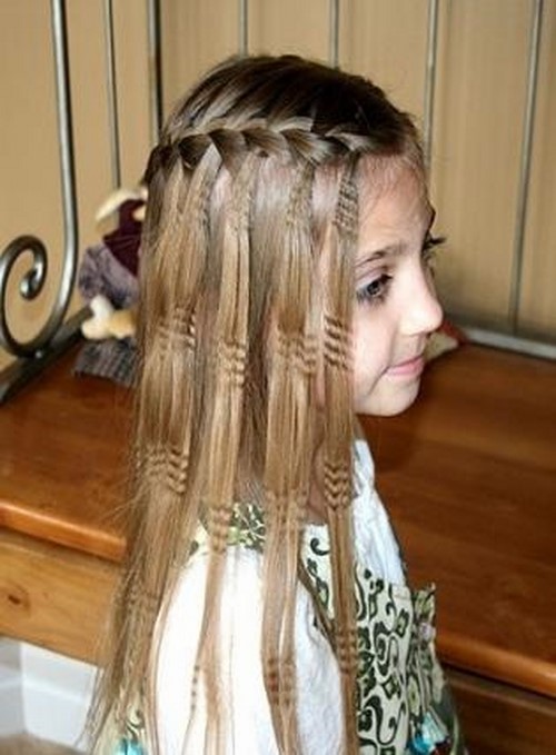Samyye krasivyye pricheski i strizhki dlya devochek 2026 - 2026 (51)