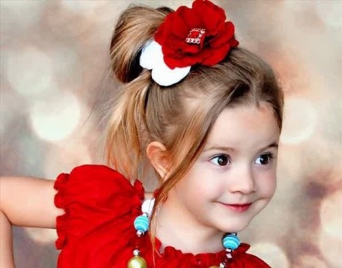 Samyye modnyye pricheski i strizhki dlya devochek 2026 (16)