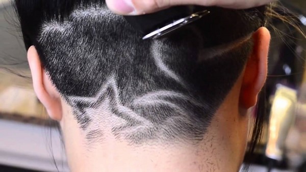 modnyye strizhki dlya malchikov 2026 (24)