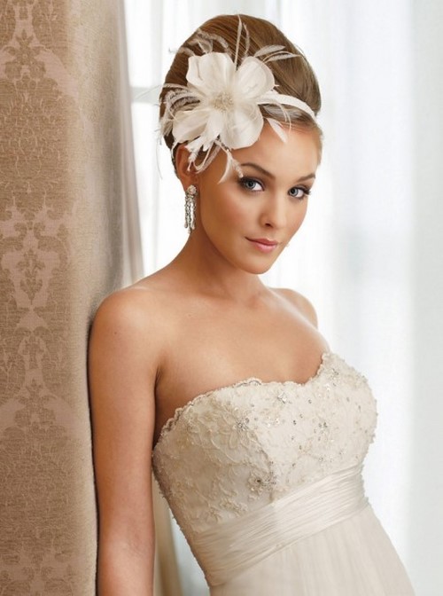 svadebnyye pricheski na dlinnyye volosy 2026 (1)