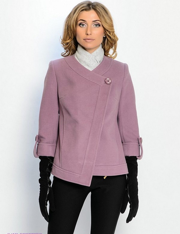 modnyye-palto-izvestnykh-brendov-70