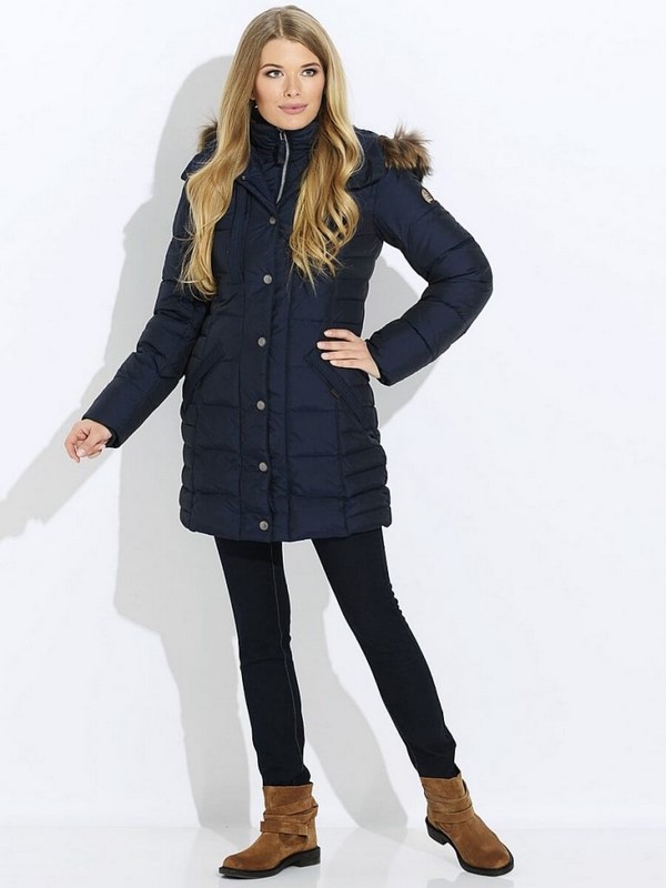 modnyye-pukhoviki-i-kurtki-21