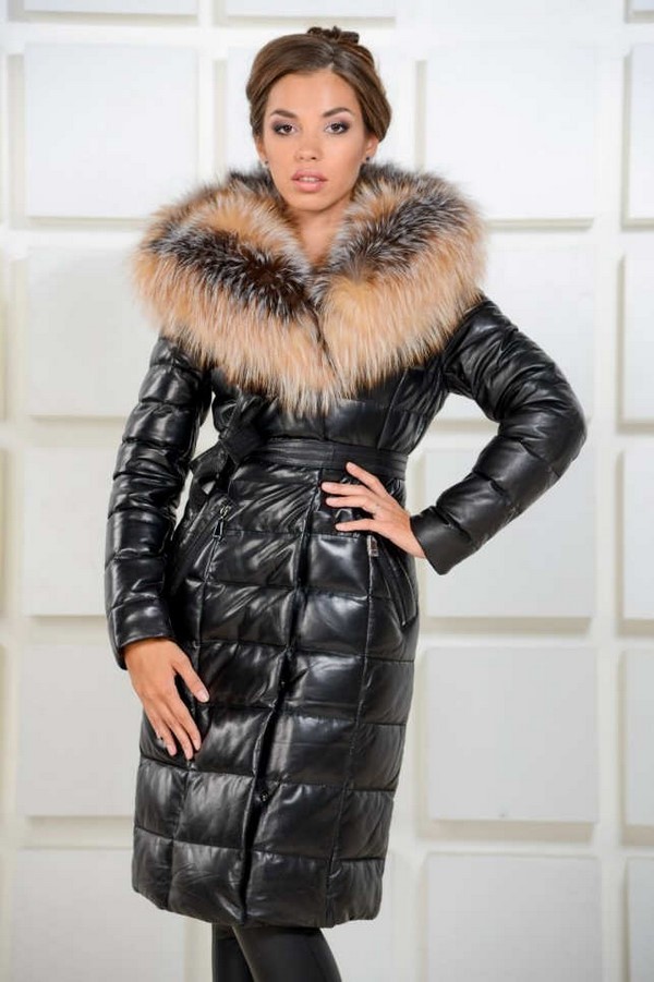 modnyye-pukhoviki-i-kurtki-zima-2017-2018-15
