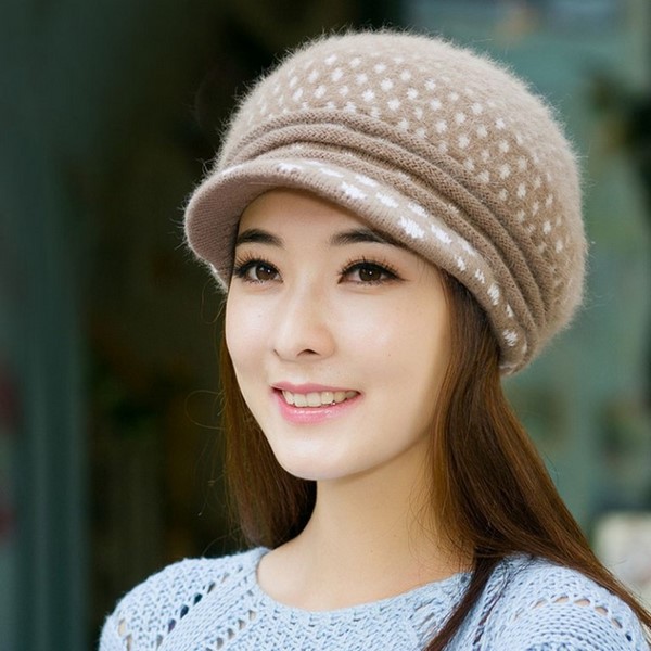 zimniye-zhenskiye-shapki-2017-2018-35