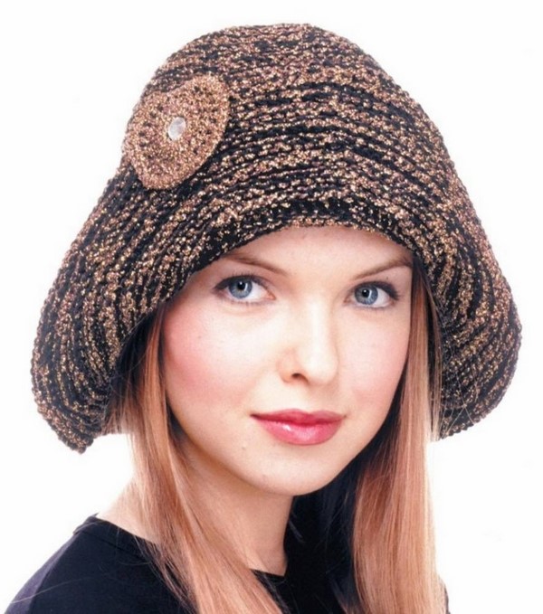 zimniye-zhenskiye-shapki-2017-2018-5