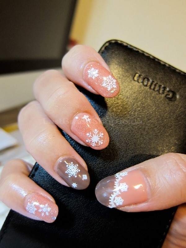 photos-novogodnego-manikyura-15