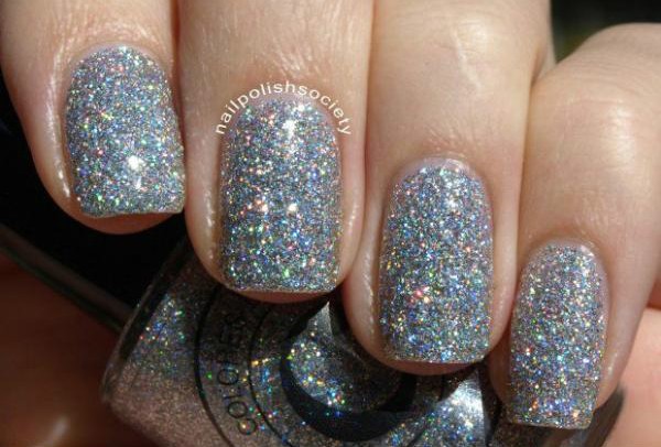 novogodniy-dizayn-nogtey-22