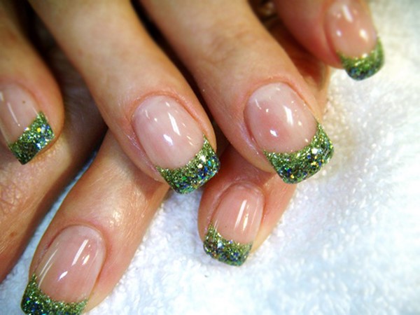 novogodniy-dizayn-nogtey-58