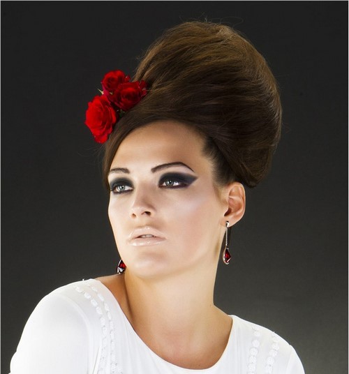 pricheski-na-novyy-god-2