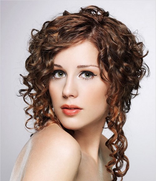 pricheski-na-novyy-god-22