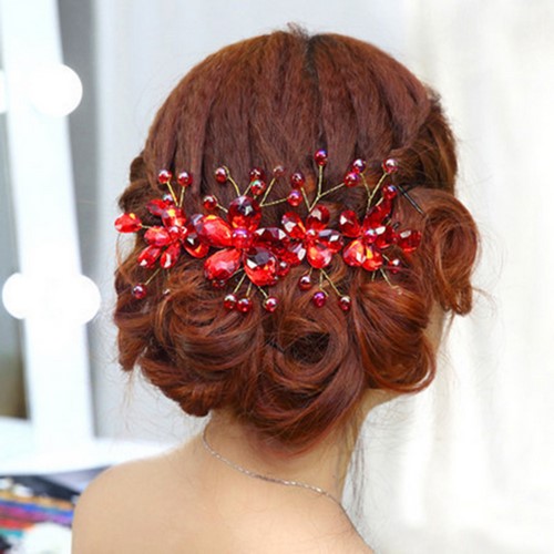 pricheski-na-novyy-god-28