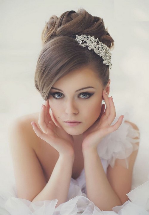 pricheski-na-novyy-god-89